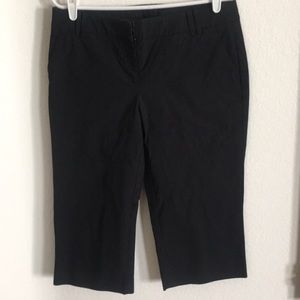 New York & Company Capri Dress Slacks Size 6